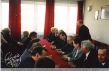 Sesja Rady Gminy z udzialem biskupa Bronislawa Dembowsk