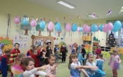 Dzieci tancza Makarene