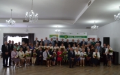 Grupa starszych osob