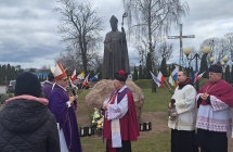 Pomnik bl. Stefan Wyszynski 8