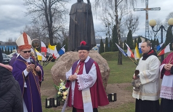 Poświęcenie figury bł. kard. Stefana Wyszyńskiego