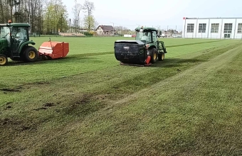 Kompleksowa pielęgnacja boiska piłkarskiego w Malanowie