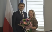 wojt i skarbnik gminy malanow z kwiatami