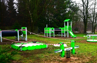 Nowy plac zabaw w Malanowie