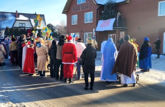 Kolędnicy Misyjni ze Szkoły Podstawowej w Malanowie - dzieciom na Sri Lance !