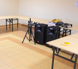 Stoly + zestaw nagl 1