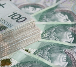 banknoty stuzlotowe - autor BeatriceBB