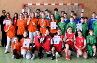 Grad medali dla SP Malanów w biegach przełajowych