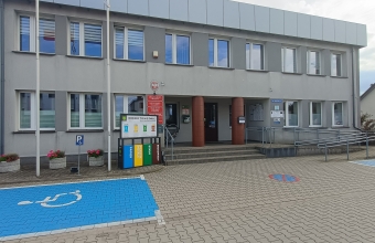 Ponad 112 tys. zł z PFRON na poprawę dostępności budynku urzędu gminy