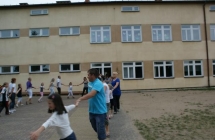 89